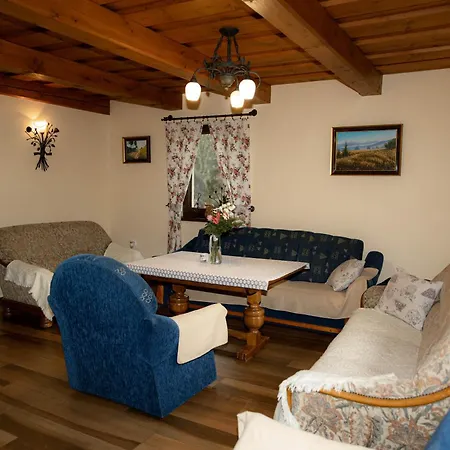 Holiday home Jurosik